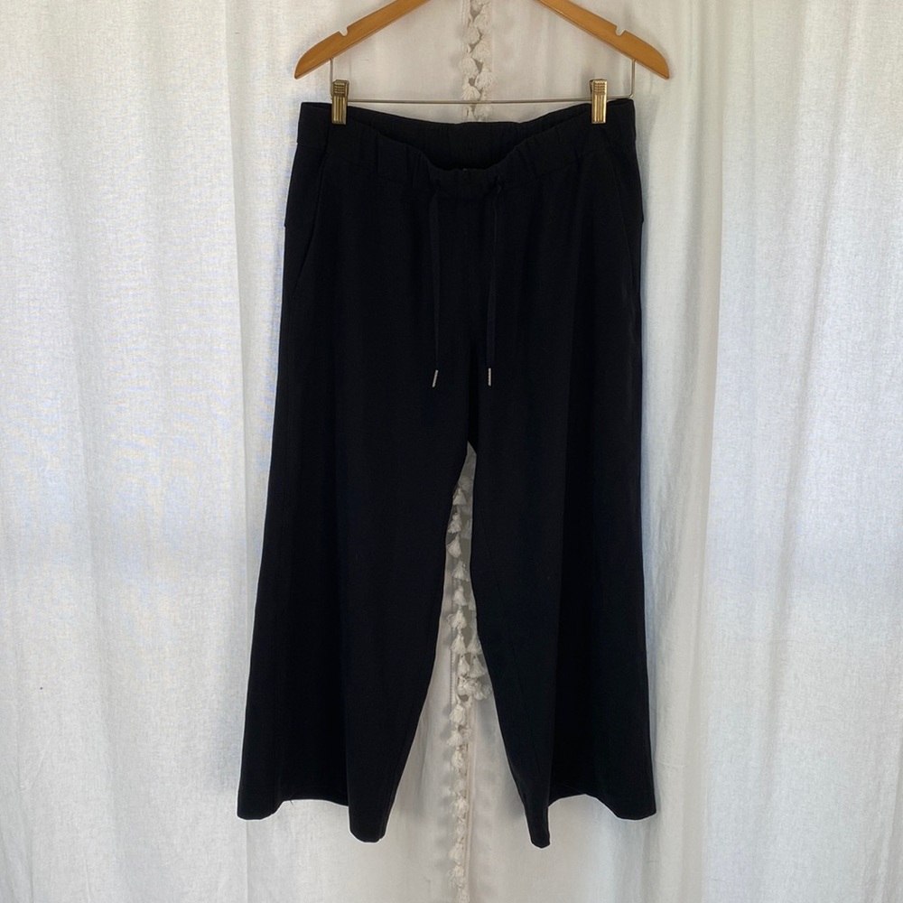 lululemon wide leg pant size 8